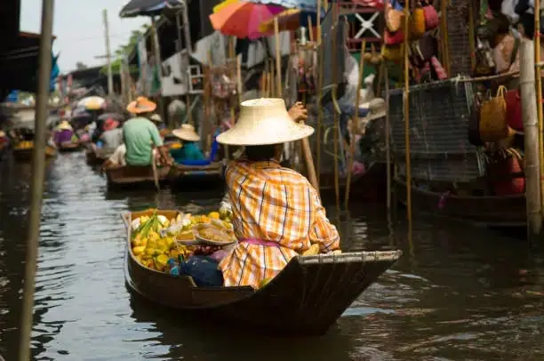 Floating Markets